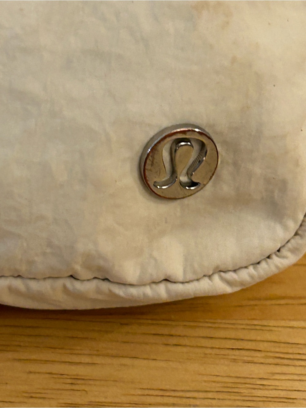 Lululemon Everywhere Off White Belt Bag (1L) - Picture 5 of 15